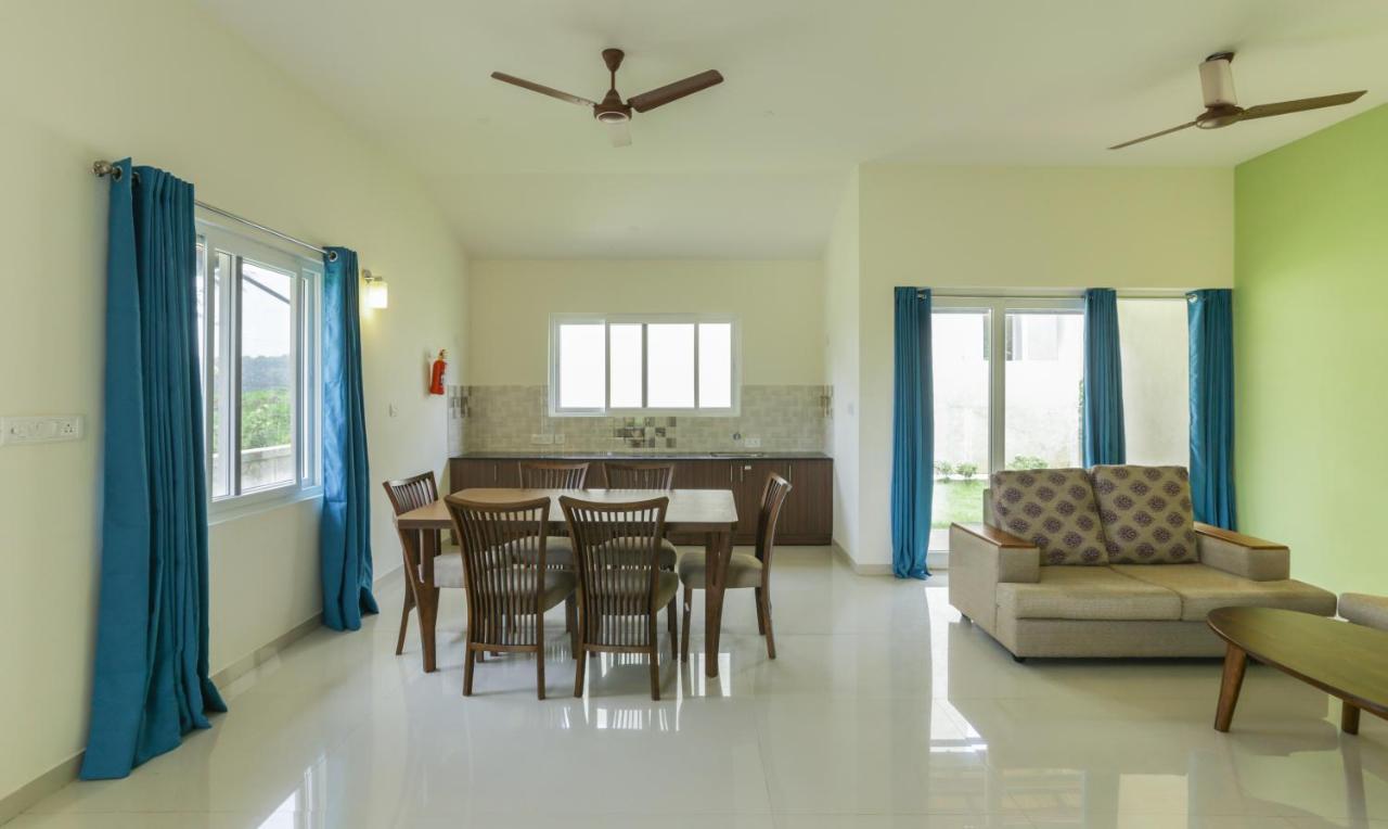 Treebo Laa Gardenia Resort, Nilavoor Lake イェーラギリ エクステリア 写真